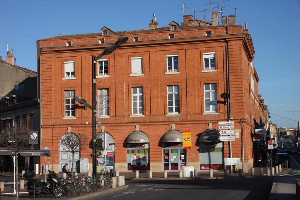 La place Saint-Cyprien